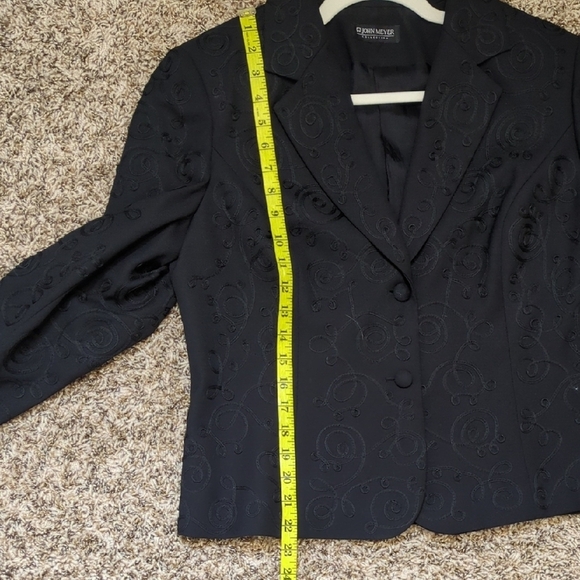 John Meyer Collection womens black swirl embroidered blazer - Picture 10 of 14